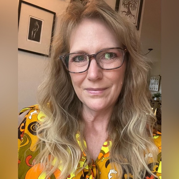 Meet your Posher, Jerae - Picture 2 of 5